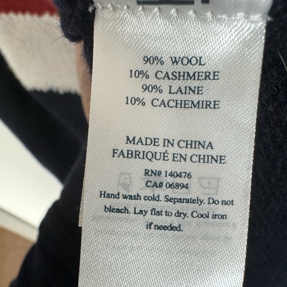 NWOT FAHERTY Wool/Cashmere Blend Vintage inspired sweater. Size medium. - Picture 3 of 4